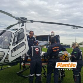 Fotos de Acidente impressionante deixa osso da vítima atravessado na lataria de carro