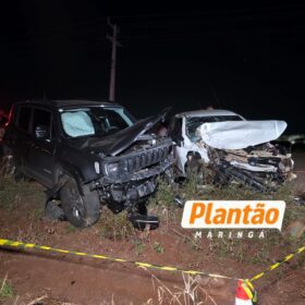 Fotos de Colisão frontal na noite de domingo mata motorista e deixa outro ferido