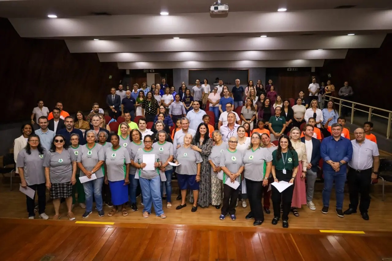 Fotos de Contribuintes de Maringá podem destinar até 6% do Imposto de Renda para projetos sociais do município