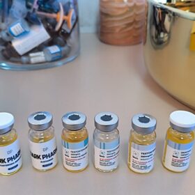 Fotos de Gaeco de Maringá desarticula organização criminosa que fabricava anabolizantes em laboratório clandestino e simulava grife europeia