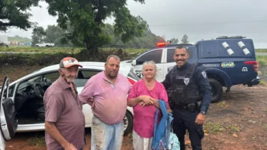 Fotos de Guarda de Maringá encontra mulher desorientada às margens de rodovia e a devolve à família em Maringá