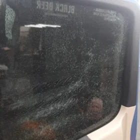 Fotos de Homem quebra carros, ameaça guardas e diz ser de facção criminosa em Maringá