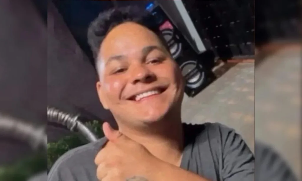 Fotos de Identificado jovem que morreu em capotamento na BR-376; Pai socorrista reconheceu o filho durante atendimento