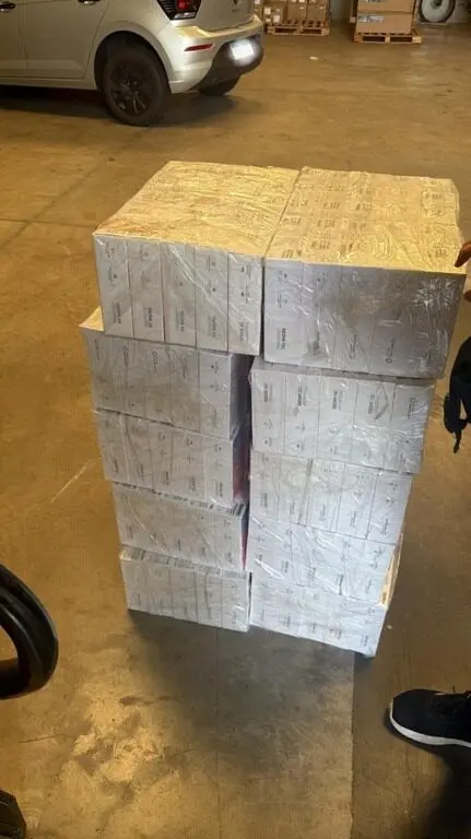 Fotos de Operação em Maringá apreende 250 celulares ilegais e termina com prisão em flagrante