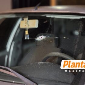 Fotos de Jovem de 22 anos é perseguido e executado em conveniência em Sarandi; dívida pode estar por trás do crime