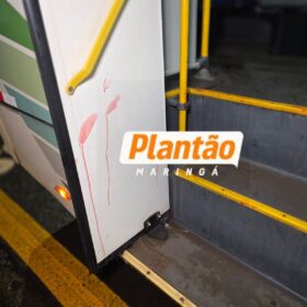 Fotos de Homem morre após ser esfaqueado dentro de ônibus em Maringá