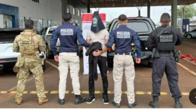 Fotos de Investigado por invadir sistemas policiais e vender dados é preso após ação que começou em Maringá e terminou no Paraguai