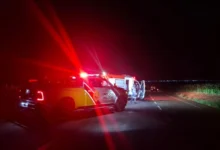 Fotos de Motociclista de 40 morre após trafegar na contramão e bater com carro na PR-317, em Maringá