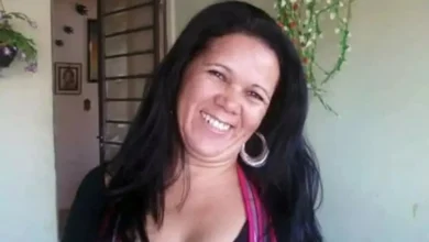 Fotos de Mulher é assassinada com marteladas e facadas no pescoço após ter casa invadida na região
