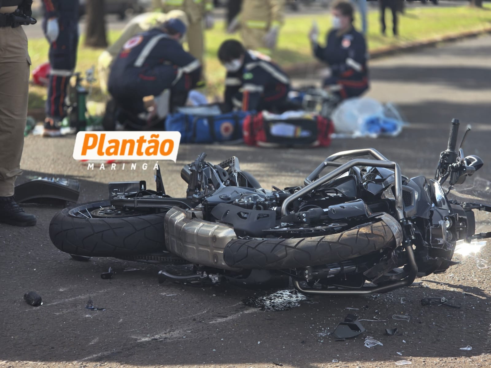 Fotos de Motociclista está sendo reanimado após grave acidente em Maringá