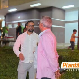 Fotos de Vítima teria provocado autor antes de ser morta a facadas dentro de ônibus em Maringá