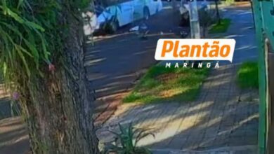 Fotos de Perseguição após briga de trânsito termina com carro destruído em Maringá