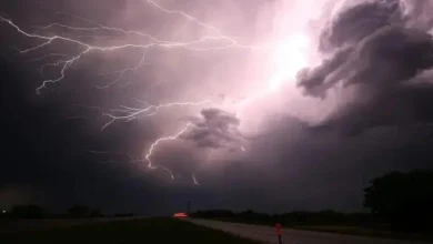 Fotos de 310 cidades do Paraná estão em alerta de tempestade com risco de granizo e ventos de até 100 km/h; veja a lista completa