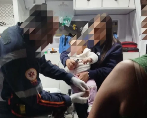Fotos de Agentes da Guarda Civil Municipal salvam criança engasgada durante patrulhamento em Maringá; vídeo