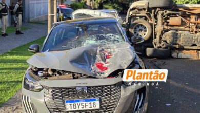 Fotos de Caminhonete invade preferencial, atinge carro e causa acidente com quatro veículos em Maringá