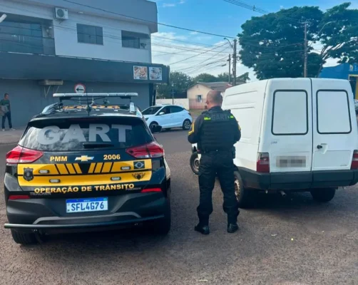 Carro com maior número de multas registradas em Maringá é apreendido Foto 1 Fotos de Carro com maior número de multas registradas em Maringá é apreendido