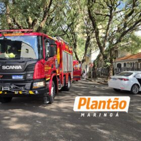Fotos de Colisão entre Corolla e van escolar deixa feridos na Zona 7, em Maringá
