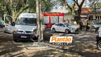 Fotos de Colisão entre Corolla e van escolar deixa feridos na Zona 7, em Maringá
