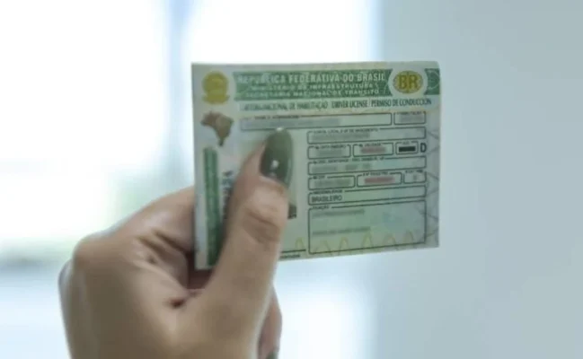 Como funciona o exame toxicológico para quem vai tirar a primeira CNH de carro ou moto? Foto 1 Fotos de Como funciona o exame toxicológico para quem vai tirar a primeira CNH de carro ou moto?
