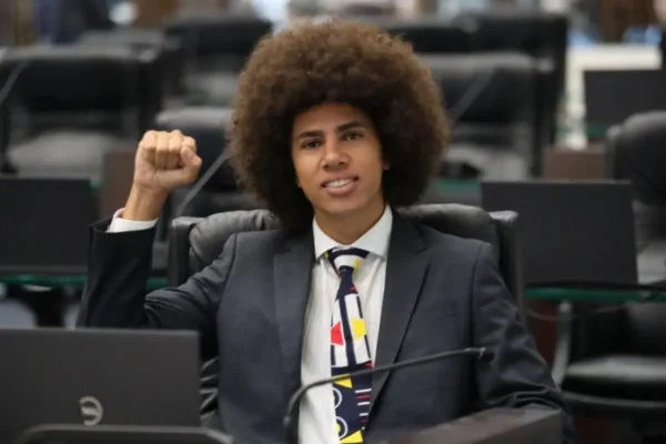 Fotos de Conselho da Alep abre caminho para possível cassação de Renato Freitas