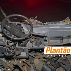 Escort parte ao meio após batida violentíssima na BR-376 em Maringá Foto 5 Fotos de Escort parte ao meio após batida violentíssima na BR-376 em Maringá