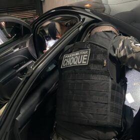 Gaeco de Maringá deflagra Operação Ponto Final e cumpre 14 mandados contra grupo de “piratas do asfalto” especializado em assaltos a ônibus de turismo Foto 6 Fotos de Gaeco de Maringá deflagra Operação Ponto Final e cumpre 14 mandados contra grupo de “piratas do asfalto” especializado em assaltos a ônibus de turismo