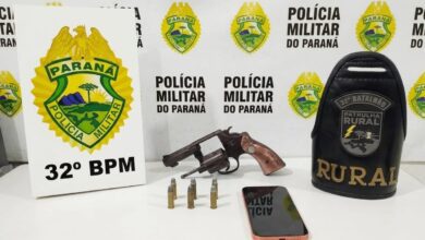 Fotos de Homem é preso por porte ilegal de arma após perseguição policial em Sarandi