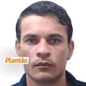 Fotos de Homem morre após atacar policiais durante ocorrência de violência doméstica