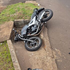 Fotos de Jovem de 18 anos fica gravemente ferido após acidente entre moto e carro em Sarandi