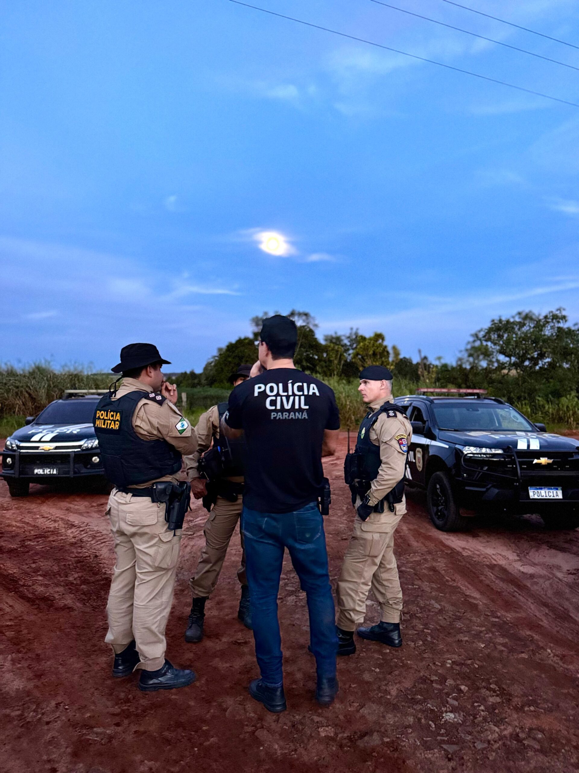 Fotos de Mistério: polícia faz buscas por primas desaparecidas após saírem para festa em Maringá