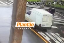 Fotos de Motoboy fica ferido após motorista avançar preferencial e fugir sem prestar socorro em Maringá