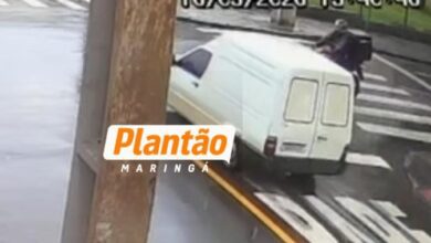 Fotos de Motoboy fica ferido após motorista avançar preferencial e fugir sem prestar socorro em Maringá