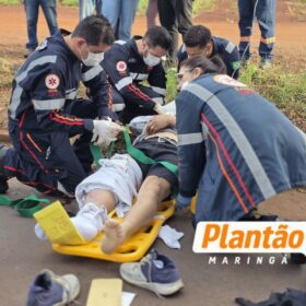 Motorista faz torniquete e ora por motociclista após grave acidente em Maringá Foto 2 Fotos de Motorista faz torniquete e ora por motociclista após grave acidente em Maringá