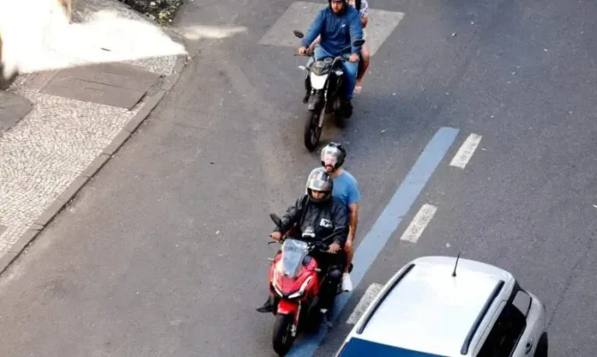 Nova regra do capacete entra em vigor em breve; entenda o que muda para os motociclistas Foto 1 Fotos de Nova regra do capacete entra em vigor em breve; entenda o que muda para os motociclistas