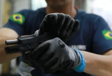 Fotos de Novas profissões estão perto de ter porte de arma liberado no Brasil; veja quais