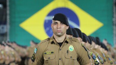 Fotos de Polícia Militar apreende mais de 2,6 mil frascos de emagrecedores contrabandeados em Itambé, na região de Maringá