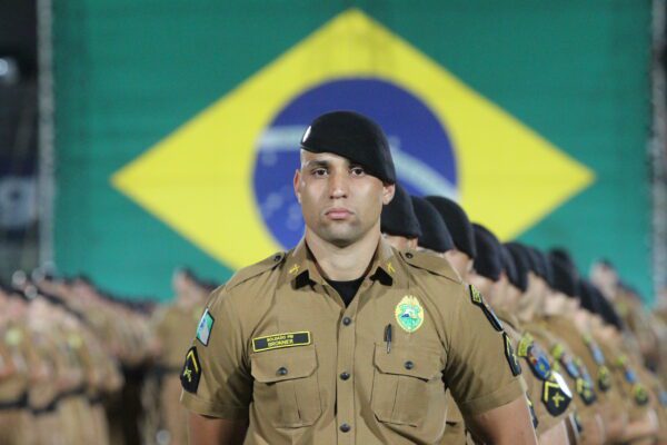 Polícia Militar apreende mais de 2,6 mil frascos de emagrecedores contrabandeados em Itambé, na região de Maringá Foto 1 Fotos de Polícia Militar apreende mais de 2,6 mil frascos de emagrecedores contrabandeados em Itambé, na região de Maringá
