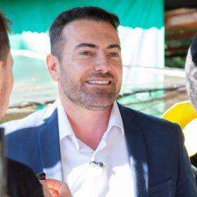 Prefeitura de Maringá inicia instalação de Wi-Fi gratuito em hortas comunitárias com parceria da Bless Internet Foto 6 Fotos de Prefeitura de Maringá inicia instalação de Wi-Fi gratuito em hortas comunitárias com parceria da Bless Internet