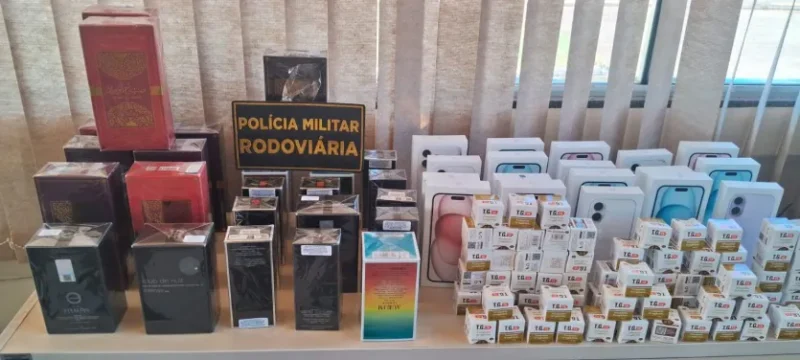 Fotos de R$ 200 mil em emagrecedores e celulares são apreendidos na PR-180