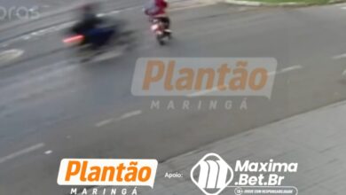 Fotos de Câmera flagra grave acidente causado por imprudência de condutora de moto elétrica em Maringá