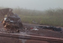 Fotos de Acidente deixa três mortos e dois presos entre as ferragens na PR-323