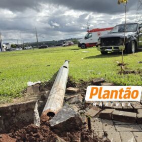 Acidente impressionante durante teste drive deixa dois feridos em Maringá Foto 6 Fotos de Acidente impressionante durante teste drive deixa dois feridos em Maringá