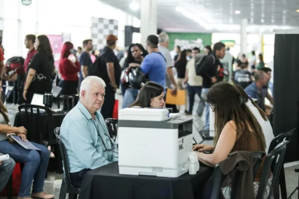 Fotos de Agência do Trabalhador terá Feirão de Empregabilidade para o público 50+ em Maringá