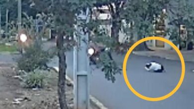 Fotos de Câmera de segurança flagra acidente que deixou dois motociclistas feridos em Maringá