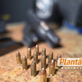 CHOQUE de Maringá prende homem procurado pela Justiça e apreende armas, drogas e coletes balísticos Foto 3 Fotos de CHOQUE de Maringá prende homem procurado pela Justiça e apreende armas, drogas e coletes balísticos