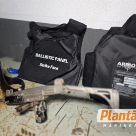 CHOQUE de Maringá prende homem procurado pela Justiça e apreende armas, drogas e coletes balísticos Foto 5 Fotos de CHOQUE de Maringá prende homem procurado pela Justiça e apreende armas, drogas e coletes balísticos