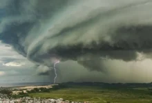Fotos de Ciclone e frente fria avançam sobre o Paraná com muita chuva e frio intenso