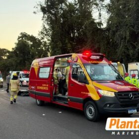 Colisão envolvendo três veículos deixa cinco feridos e mobiliza helicóptero do Samu na PR-323 Foto 5 Fotos de Colisão envolvendo três veículos deixa cinco feridos e mobiliza helicóptero do Samu na PR-323