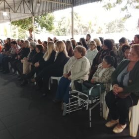 Fotos de Encontro com deputada federal Rosangela Moro destaca saúde, inclusão e políticas públicas