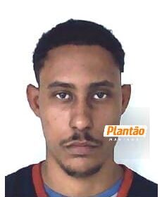 Jovem executado em Maringá é identificado; suspeitos vieram da Bahia e foram presos minutos após o crime Foto 19 Fotos de Jovem executado em Maringá é identificado; suspeitos vieram da Bahia e foram presos minutos após o crime